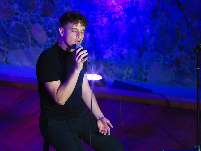 20 - Upanddown Festival - Enri Ive - 06-04-2025 - Alejandro Amador