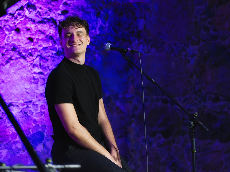 21 - Upanddown Festival - Enri Ive - 06-04-2025 - Alejandro Amador